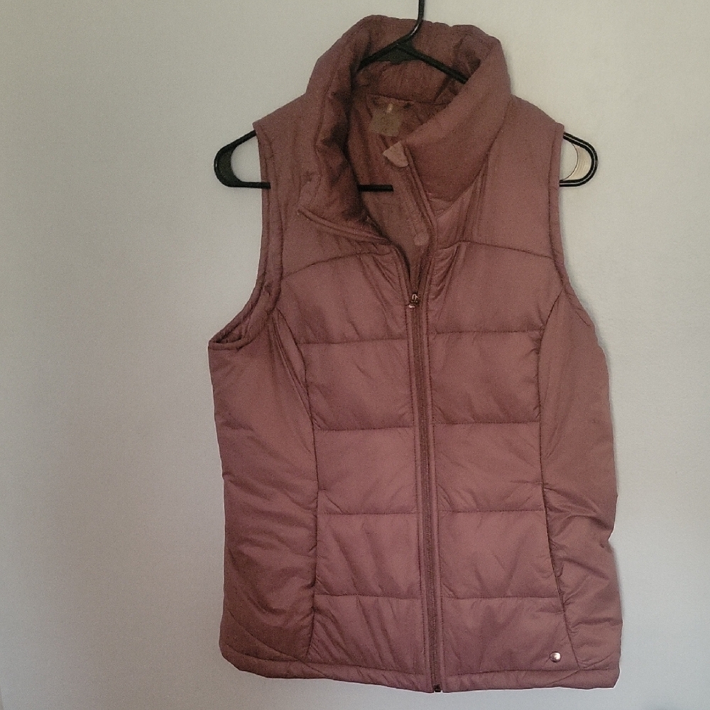 CALIA by Carrie Underwood Dusty Rose Quilted Vest